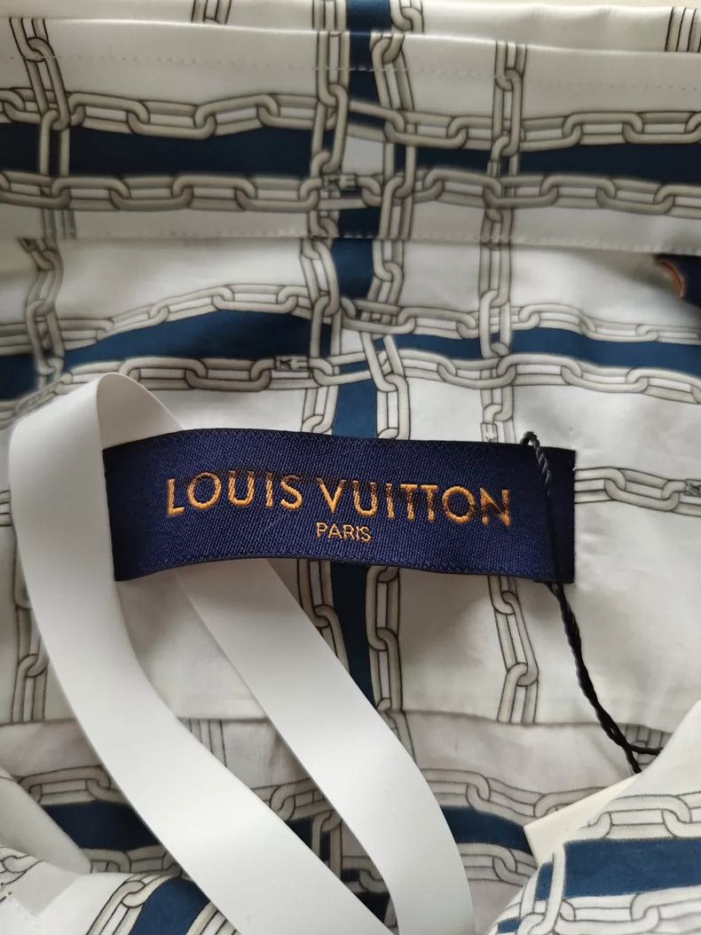 Louis Vuitton LV Men's White Chain Print Shirt - dmc Size US M / EU 48-50 / 2 - 5 Thumbnail
