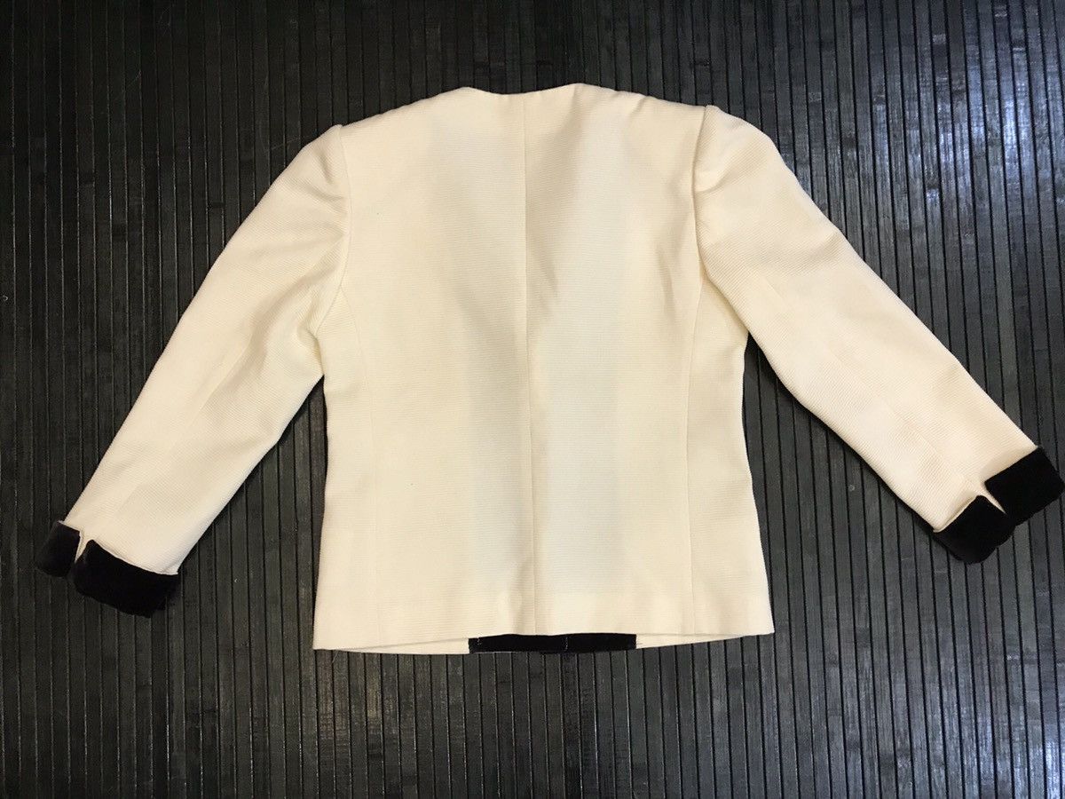 Saint Laurent Paris VINTAGE YVES SAINT LAURENT SINGLE BREASTED FITTED BLAZER Size US M / EU 48-50 / 2 - 2 Thumbnail
