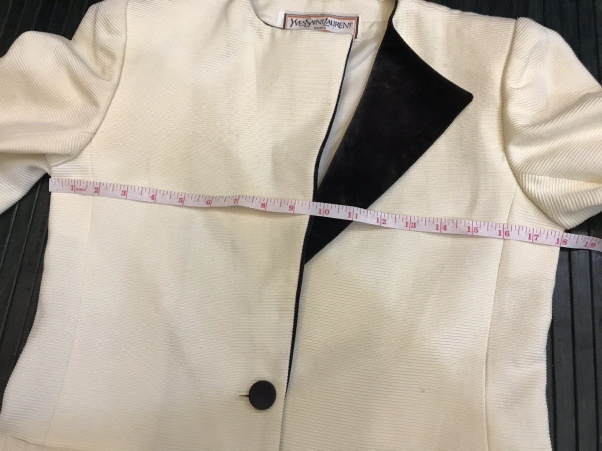 Saint Laurent Paris VINTAGE YVES SAINT LAURENT SINGLE BREASTED FITTED BLAZER Size US M / EU 48-50 / 2 - 9 Thumbnail