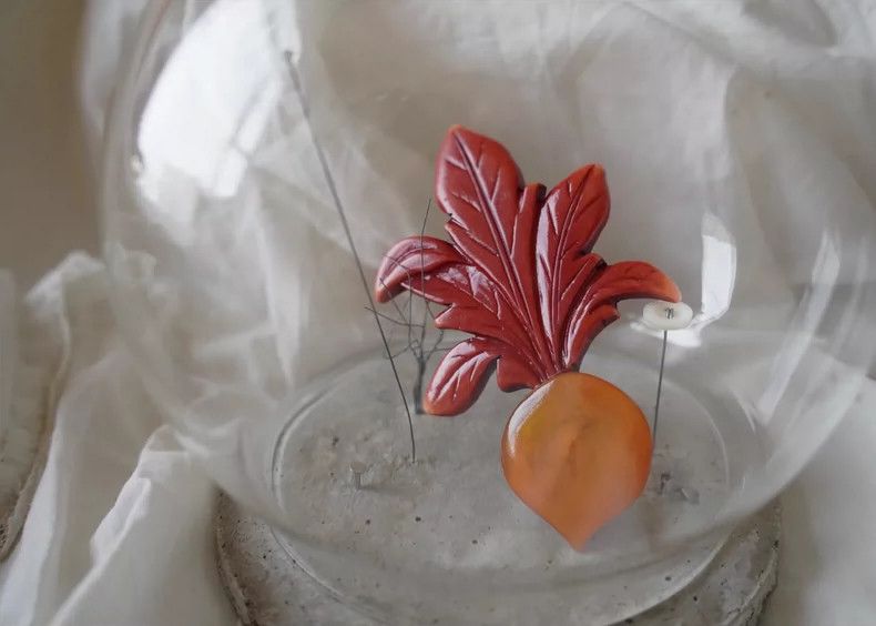 Vintage 1980s Kenzo Red Radish Horn Brooch - dmc Size ONE SIZE - 5 Thumbnail