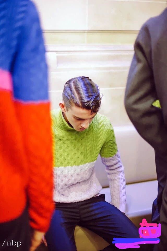 Kenzo Kenzo Men's Colorblock Turtleneck Sweater - dmc Size US S / EU 44-46 / 1 - 6 Thumbnail