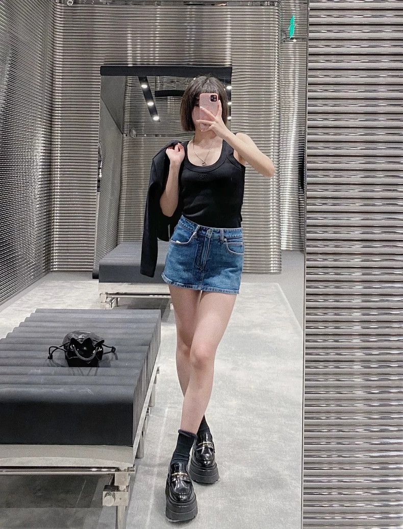 Alexander Wang Alexander Wang Denim Shorts Skirt - dmc Size US 26 / EU 42 - 3 Thumbnail