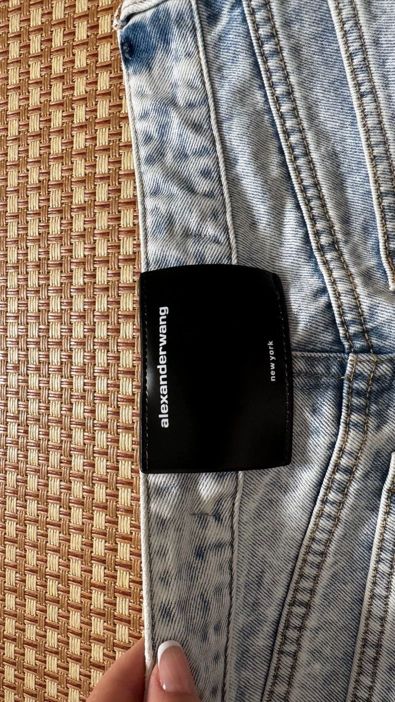Alexander Wang Alexanderwang Crystal Logo Denim Shorts - dmc Size US 26 / EU 42 - 4 Thumbnail