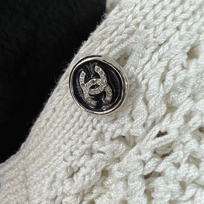 Chanel Chanel Castle Series Logo Knit Sweater - dmc Size US XS / EU 42 / 0 - 9 Thumbnail