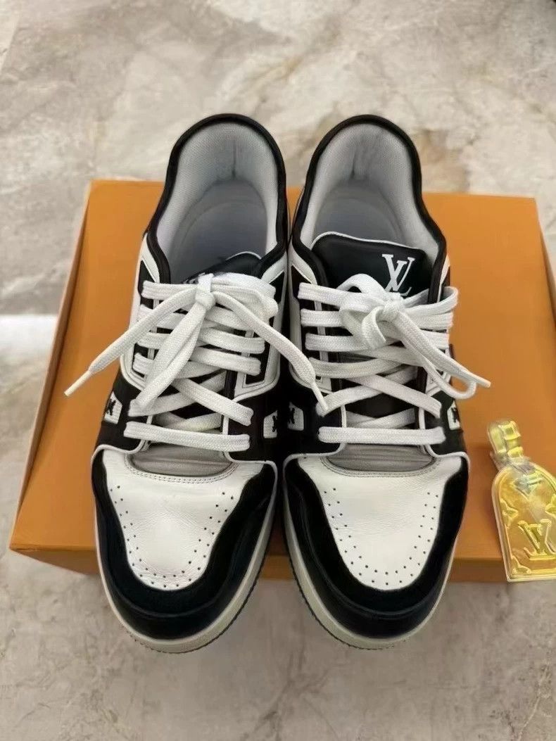 Louis Vuitton LOUIS VUITTON LV TRAINER SNEAKERS - dmc Size US 8.5 / EU 41-42 - 2 Thumbnail