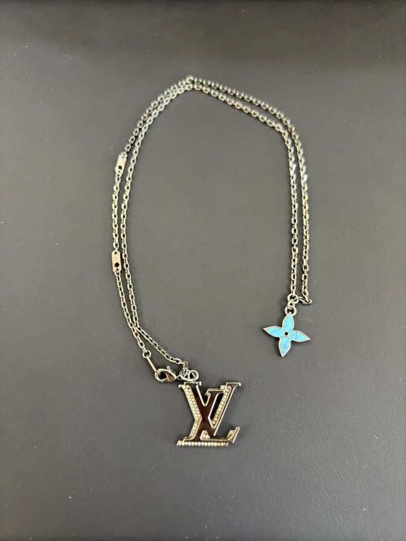 Louis Vuitton Louis Vuitton Turquoise Stone Necklace - dmc Size ONE SIZE - 2 Thumbnail
