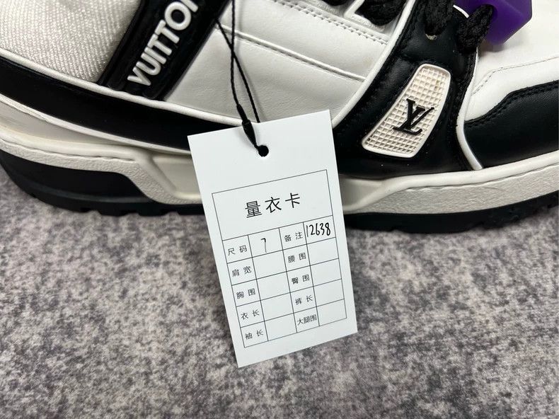Louis Vuitton LOUIS VUITTON LV TRAINER SNEAKERS - dmc Size US 7 / EU 40 - 8 Thumbnail