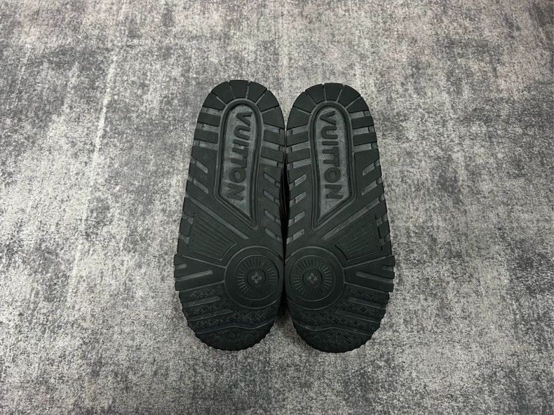 Louis Vuitton LOUIS VUITTON LV TRAINER SNEAKERS - dmc Size US 7 / EU 40 - 6 Thumbnail