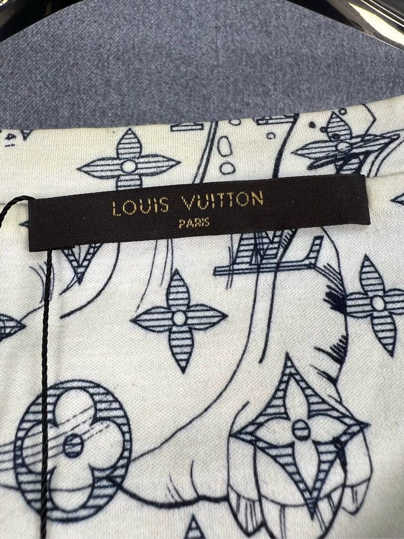 Louis Vuitton Louis Vuitton Monogram Animal Print T-shirt - dmc Size US XL / EU 56 / 4 - 4 Thumbnail
