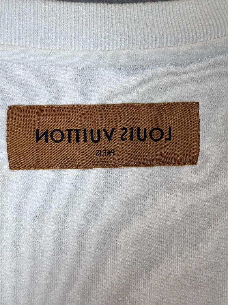 Louis Vuitton Louis Vuitton Rainbow Short Sleeve Tee - dmc Size US L / EU 52-54 / 3 - 5 Thumbnail