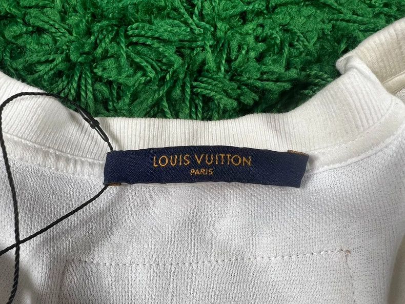 Louis Vuitton Louis Vuitton full logo short-sleeve T-shirt XL size - dmc Size US XL / EU 56 / 4 - 4 Thumbnail