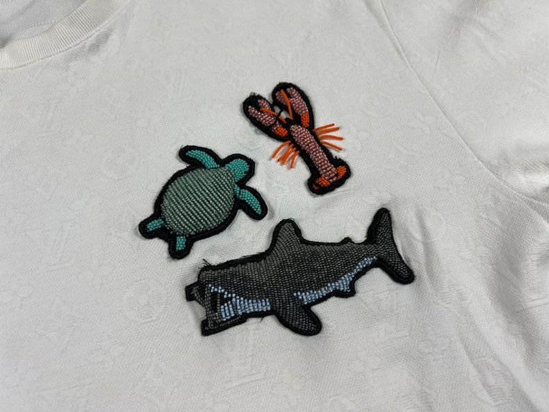 Louis Vuitton Louis Vuitton full logo short-sleeve T-shirt XL size - dmc Size US XL / EU 56 / 4 - 3 Thumbnail