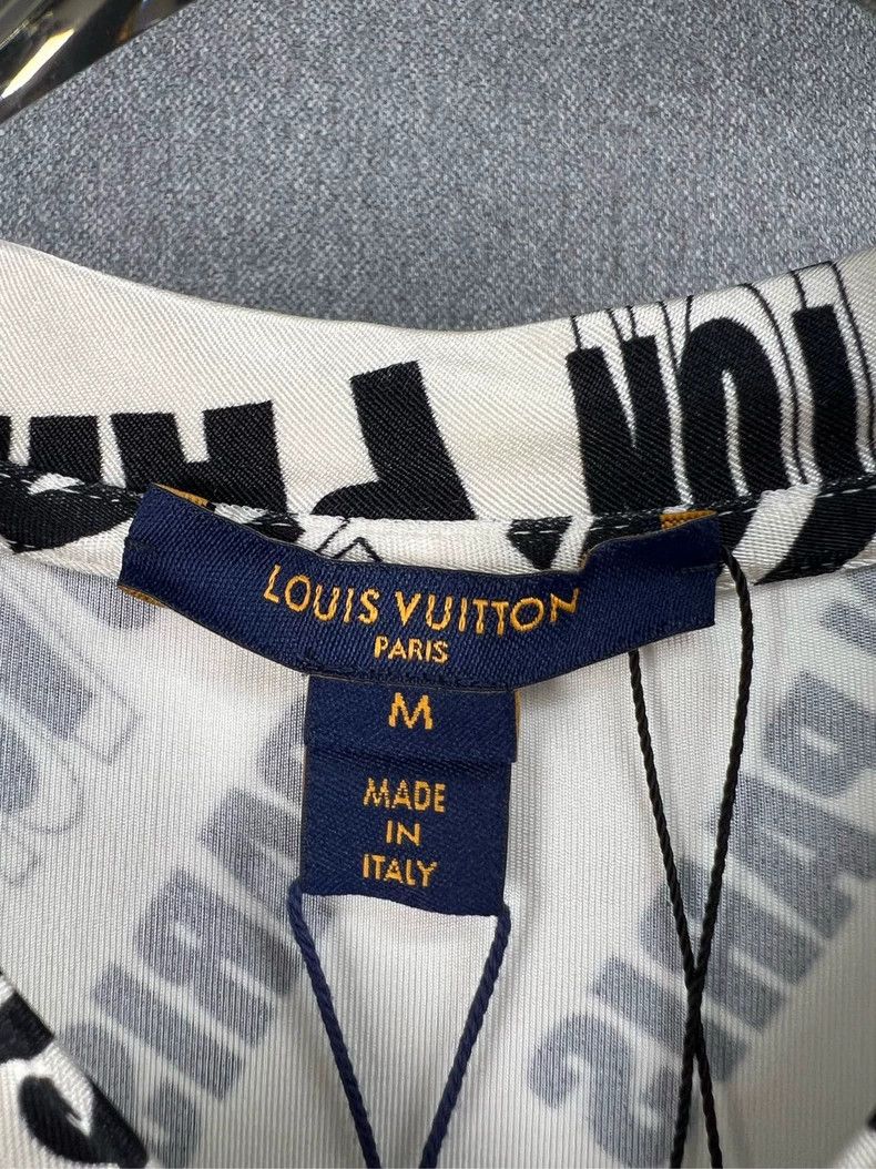 Louis Vuitton LOUIS VUITTON LV Logo Long Sleeve Top - dmc Size US M / EU 48-50 / 2 - 3 Thumbnail