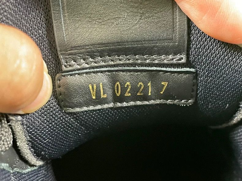 Louis Vuitton Louis Vuitton LV Trainer Sneakers - dmc Size US 7 / EU 40 - 8 Thumbnail