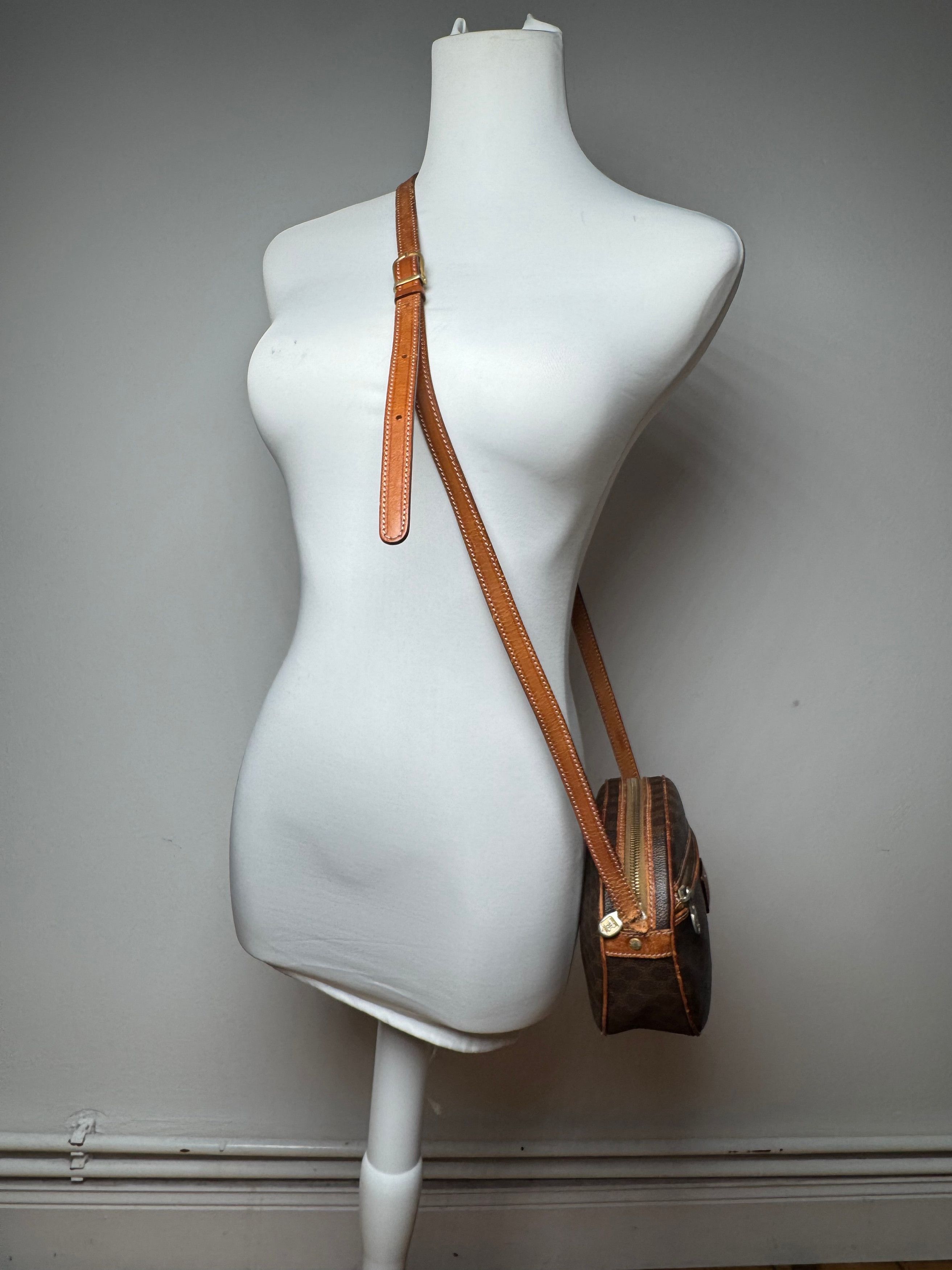Celine Vintage Triomphe Leather monogram Bag brown Size ONE SIZE - 8 Thumbnail