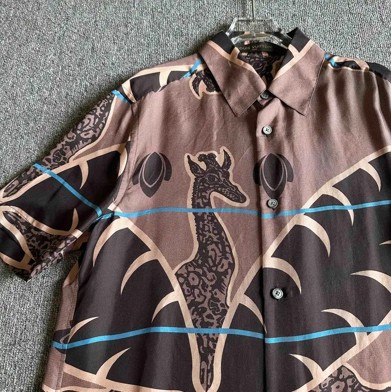 Louis Vuitton Louis Vuitton Short Sleeve Silk Animal Print Shirt 0089 Size US M / EU 48-50 / 2 - 2 Thumbnail