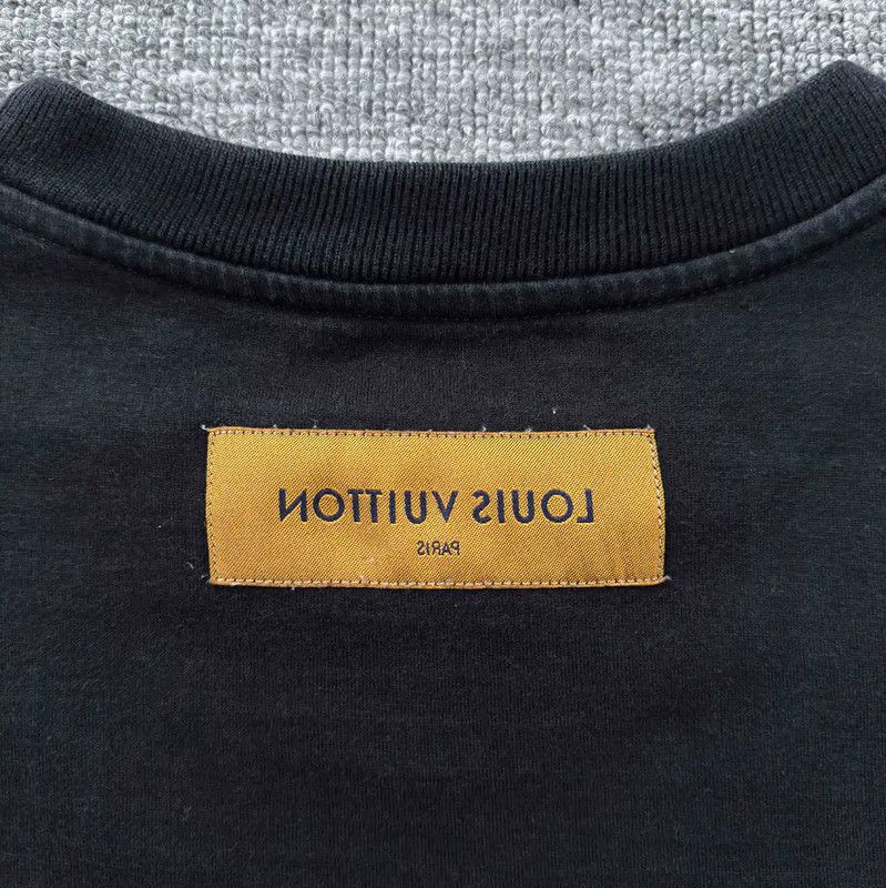 Louis Vuitton Louis Vuitton Black Cotton Men's T-Shirt 0089 Size US S / EU 44-46 / 1 - 8 Thumbnail