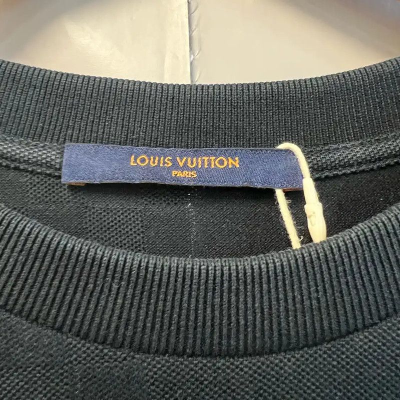 Louis Vuitton Louis Vuitton Black Cotton Men's T-Shirt 0089 Size US M / EU 48-50 / 2 - 5 Thumbnail