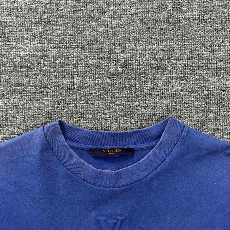 Louis Vuitton Louis Vuitton Blue Cotton Men's T-Shirt 0089 Size US M / EU 48-50 / 2 - 3 Thumbnail