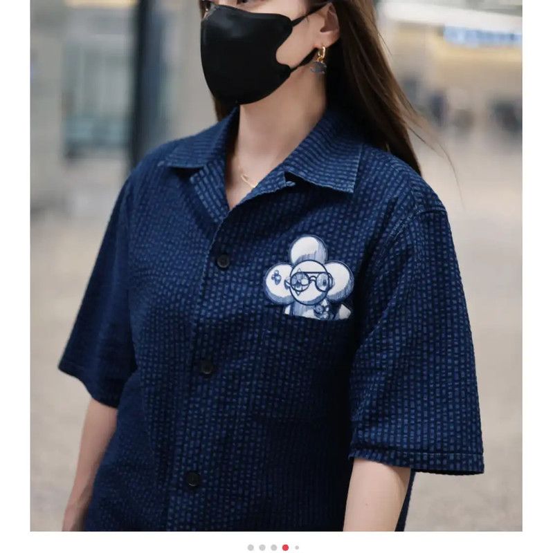 Louis Vuitton Louis Vuitton Men's Short Sleeve Navy Shirt 0089 Size US XS / EU 42 / 0 - 7 Thumbnail