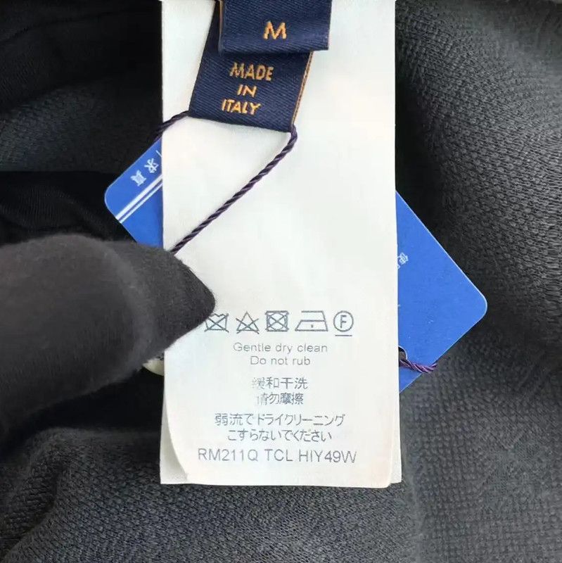 Louis Vuitton Louis Vuitton Slim Fit Grey Cotton T-Shirt 0089 Size US M / EU 48-50 / 2 - 5 Thumbnail