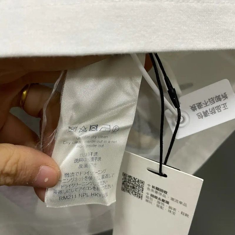 Louis Vuitton Louis Vuitton Summer White Cotton Short Sleeve T-Shirt 0089 Size US S / EU 44-46 / 1 - 4 Thumbnail