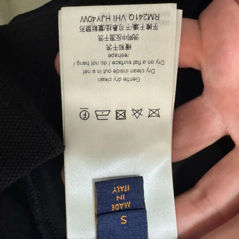 Louis Vuitton Louis Vuitton Black Cotton Logo T-Shirt 0089 Size US S / EU 44-46 / 1 - 4 Thumbnail