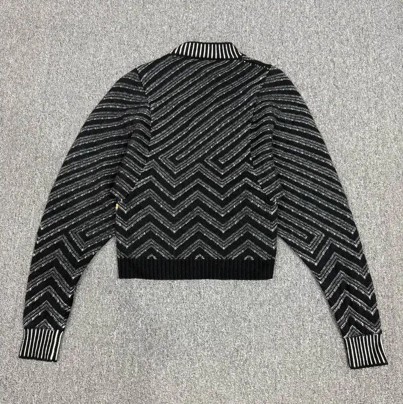 Louis Vuitton Louis Vuitton Grey Wool Knit Sweater for Men 0089 Size US S / EU 44-46 / 1 - 2 Thumbnail