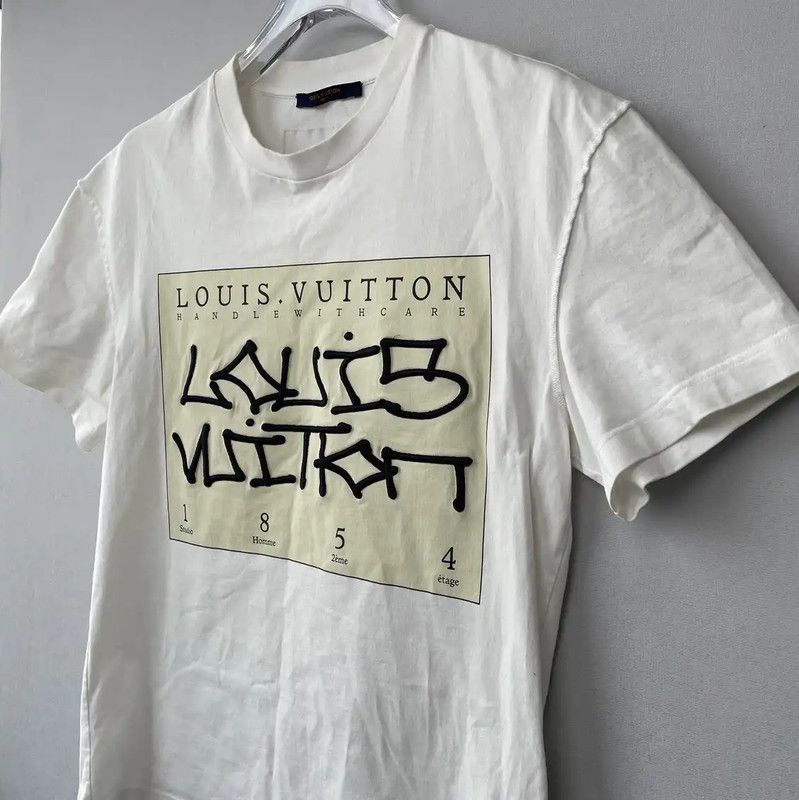 Louis Vuitton Louis Vuitton Beige Cotton Men's T-Shirt 0089 Size US S / EU 44-46 / 1 - 3 Thumbnail