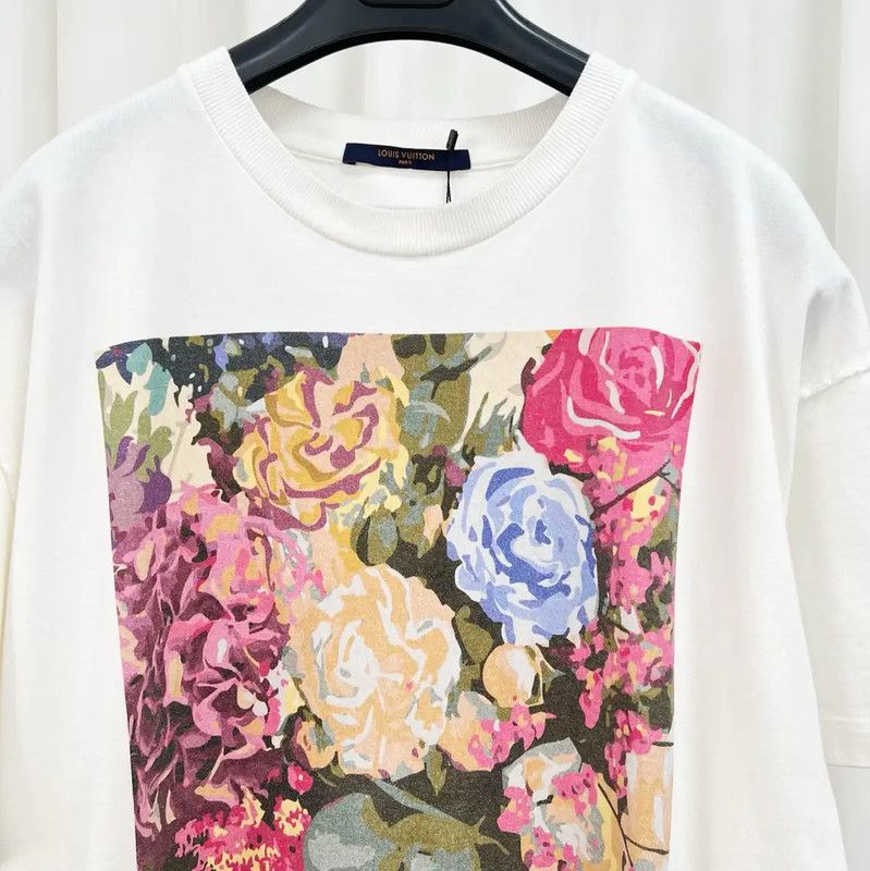 Louis Vuitton Louis Vuitton Summer Logo Floral T-Shirt 0089 Size US M / EU 48-50 / 2 - 3 Thumbnail