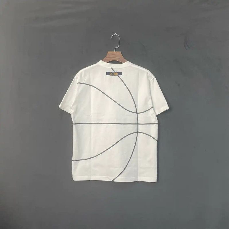 Louis Vuitton Louis Vuitton NBA White Short Sleeve T-Shirt 0089 Size US M / EU 48-50 / 2 - 2 Thumbnail