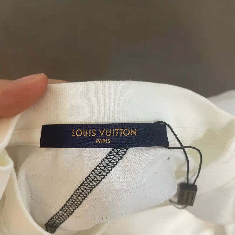 Louis Vuitton Louis Vuitton NBA White Short Sleeve T-Shirt 0089 Size US M / EU 48-50 / 2 - 3 Thumbnail