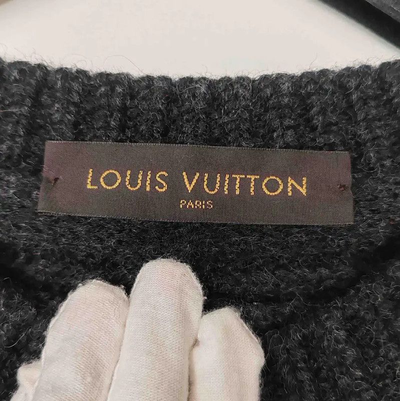 Louis Vuitton Louis Vuitton Black Knit Sweater for Men 0089 Size US L / EU 52-54 / 3 - 3 Thumbnail
