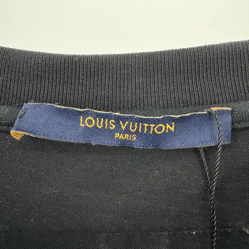 Louis Vuitton Louis Vuitton Black XXL Men's T-Shirt 0089 Size US XXL / EU 58 / 5 - 3 Thumbnail