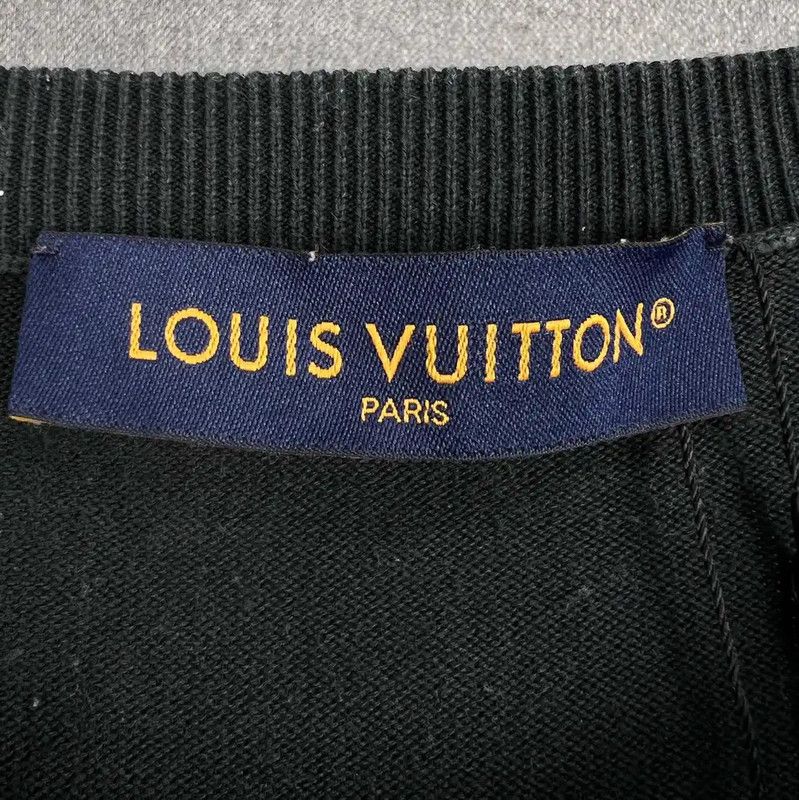 Louis Vuitton Louis Vuitton Black Men's T-Shirt 0089 Size US L / EU 52-54 / 3 - 3 Thumbnail