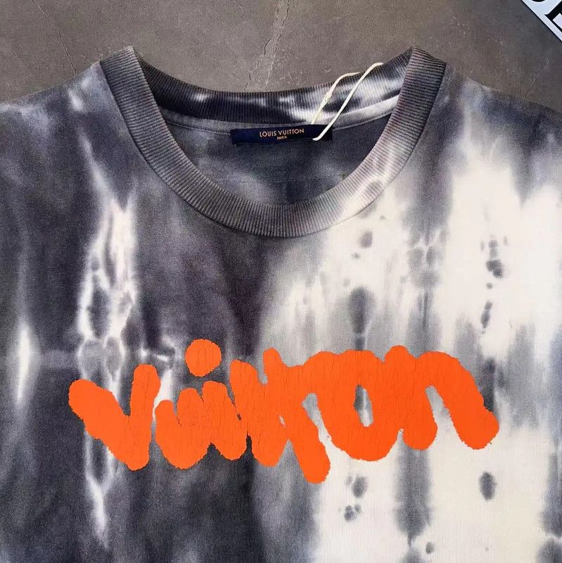 Louis Vuitton Louis Vuitton Summer Gray Tie-Dye T-Shirt 0089 Size US XL / EU 56 / 4 - 5 Thumbnail