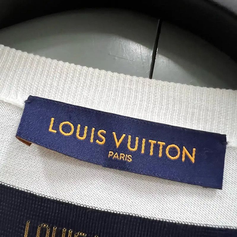 Louis Vuitton Louis Vuitton Summer White Logo Short Sleeve T-shirt 0089 Size US M / EU 48-50 / 2 - 2 Thumbnail