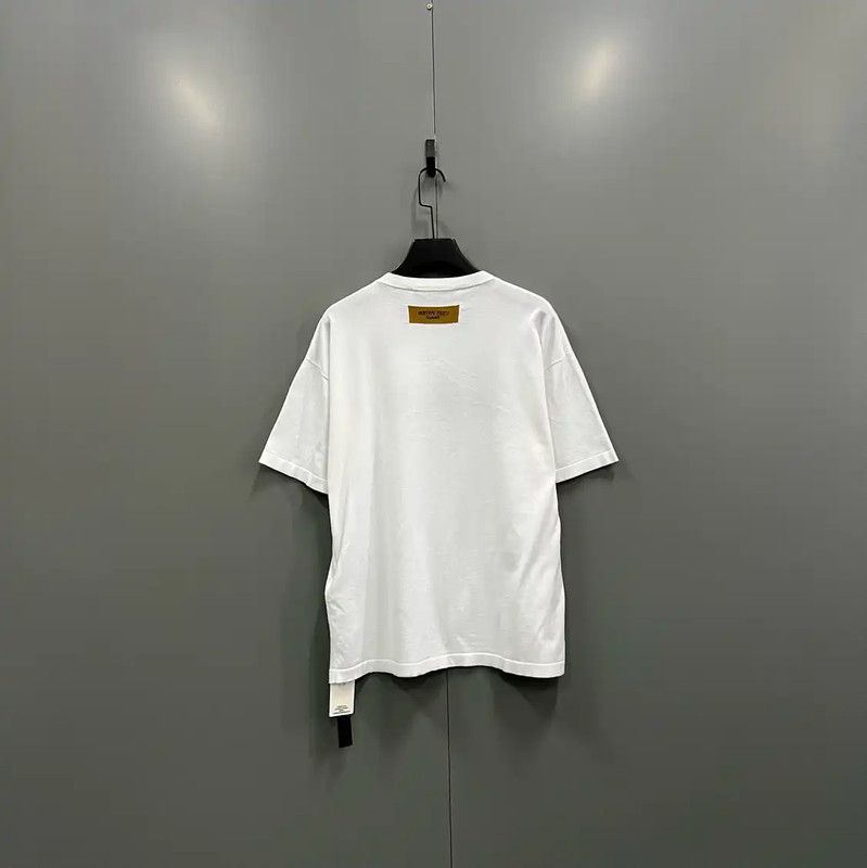 Louis Vuitton Louis Vuitton Summer White Logo Short Sleeve T-shirt 0089 Size US M / EU 48-50 / 2 - 3 Thumbnail