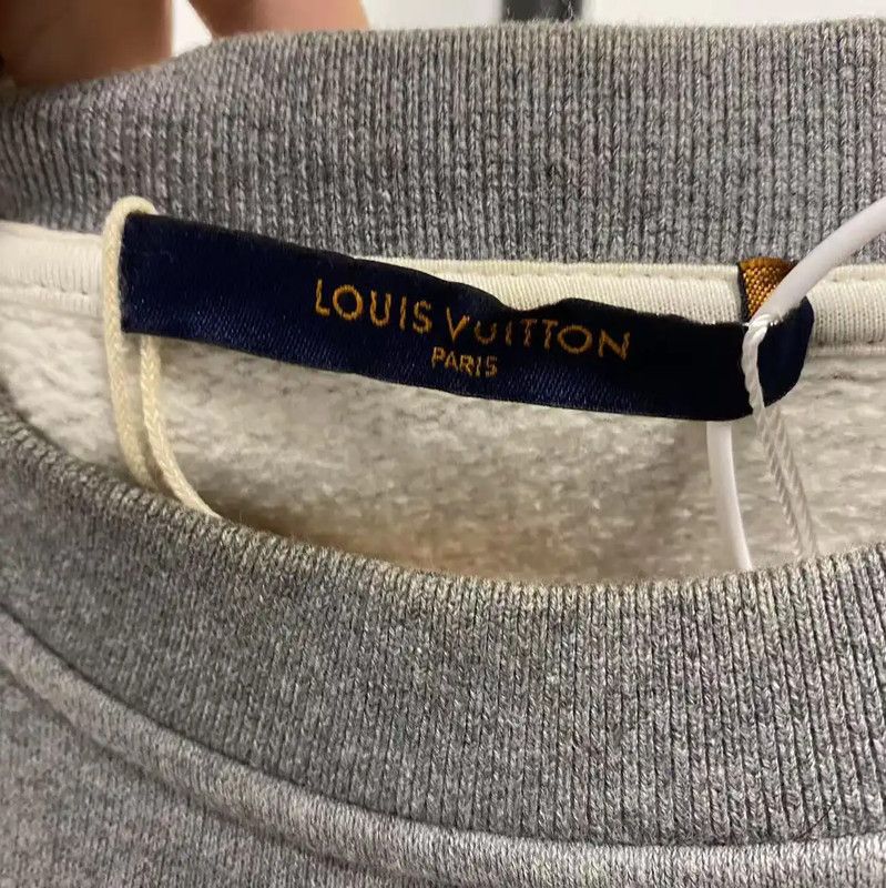Louis Vuitton Louis Vuitton Gray Cotton Men's Sweatshirt 0089 Size US L / EU 52-54 / 3 - 3 Thumbnail