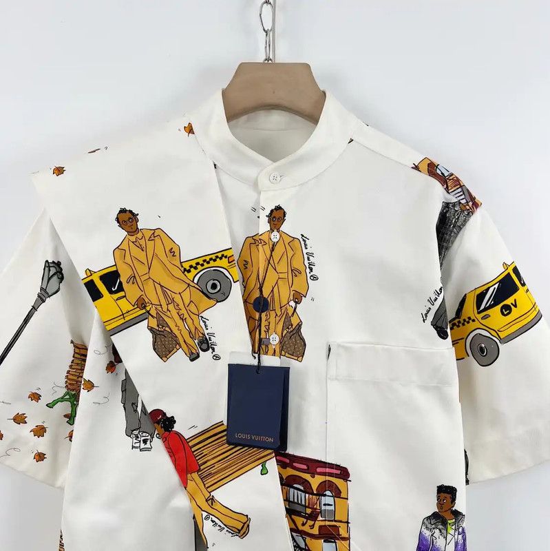 Louis Vuitton Louis Vuitton Men's Summer Graphic Short Sleeve Shirt 0089 Size US S / EU 44-46 / 1 - 3 Thumbnail