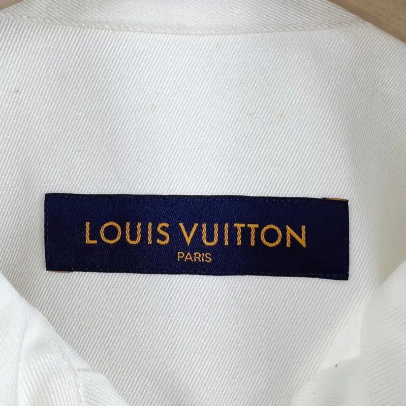 Louis Vuitton Louis Vuitton Men's Summer Graphic Short Sleeve Shirt 0089 Size US S / EU 44-46 / 1 - 4 Thumbnail