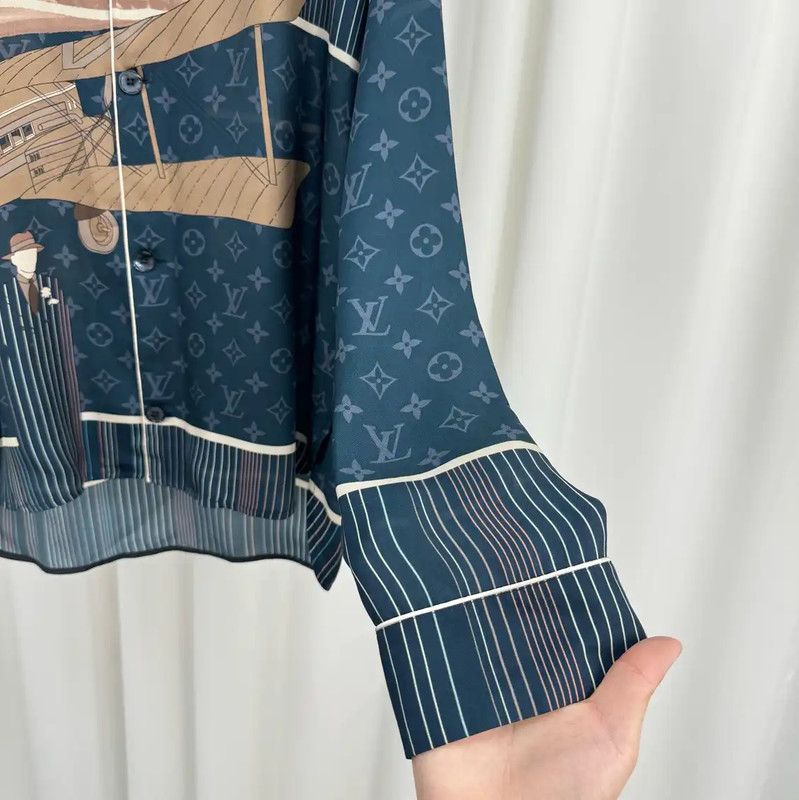 Louis Vuitton Louis Vuitton Men’s Long Sleeve Silk Shirt 0089 Size US S / EU 44-46 / 1 - 4 Thumbnail
