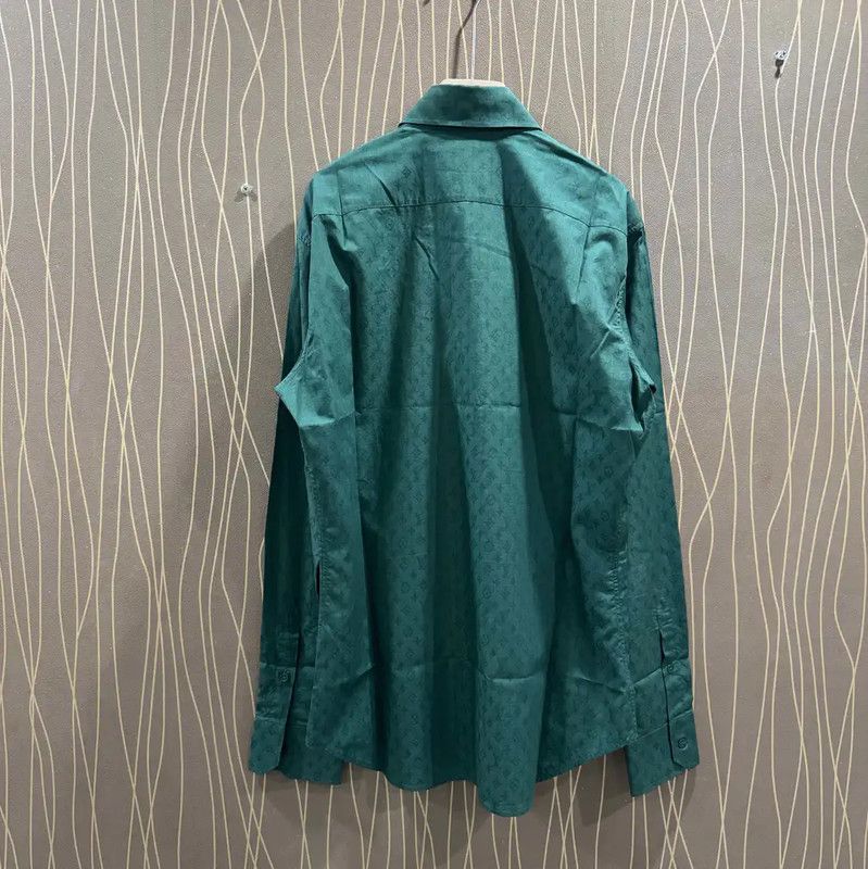 Louis Vuitton Louis Vuitton Green Cotton Men's Shirt 0089 Size US L / EU 52-54 / 3 - 2 Thumbnail