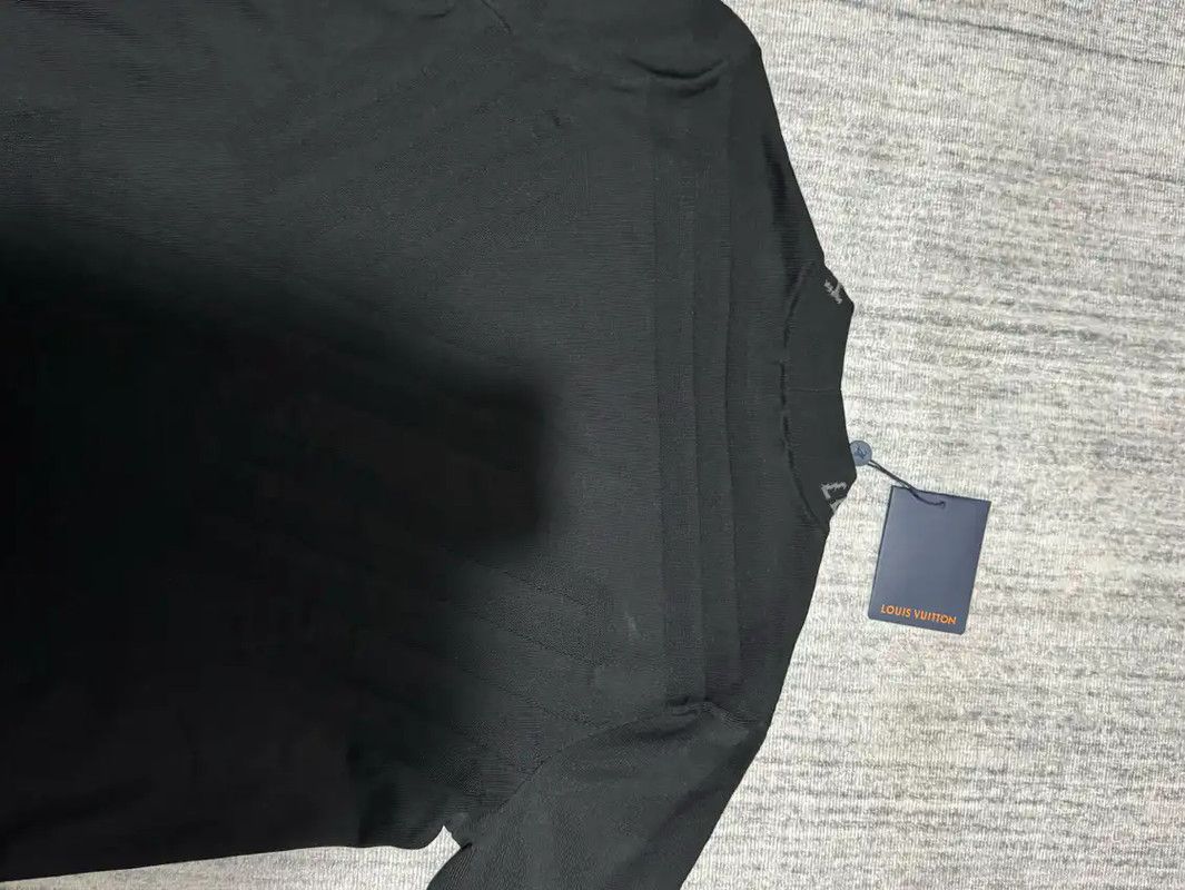 Louis Vuitton Louis Vuitton Black Wool Logo Knit Sweater 0089 Size US S / EU 44-46 / 1 - 3 Thumbnail