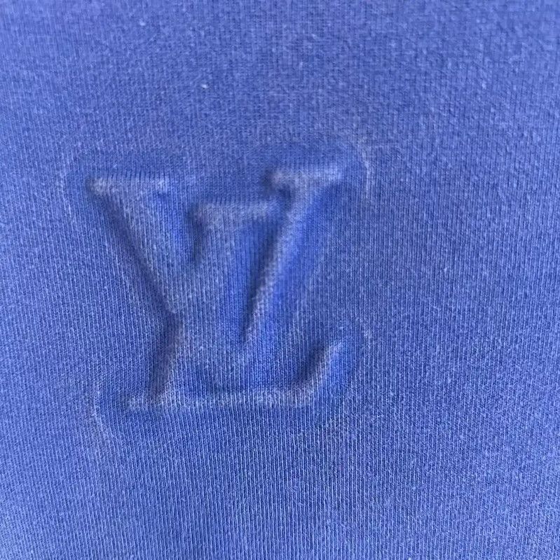 Louis Vuitton Louis Vuitton Men's XL Blue Cotton T-Shirt 0089 Size US XL / EU 56 / 4 - 2 Thumbnail