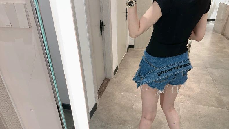 Alexander Wang Alexander Wang Denim Shorts Blue - dmc Size US 26 / EU 42 - 2 Thumbnail