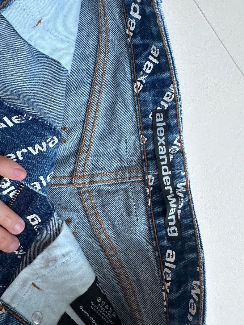 Alexander Wang Alexanderwang Bite Letter Denim Shorts - dmc Size US 26 / EU 42 - 4 Thumbnail