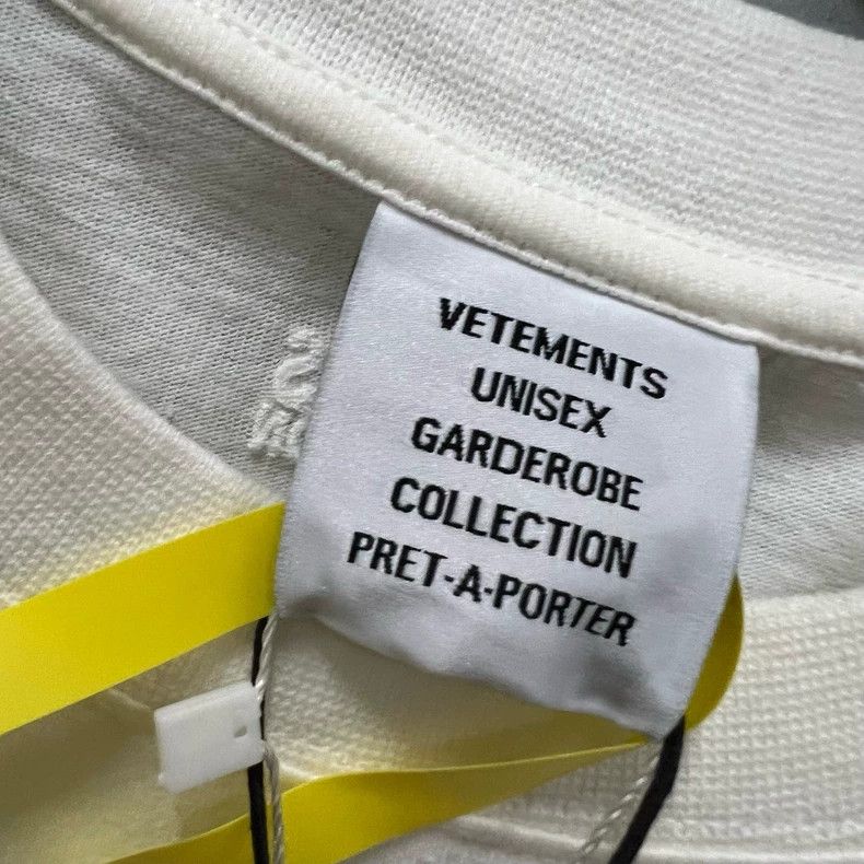 Vetements Vetements White Slogan Logo Short Sleeve - dmc Size US S / EU 44-46 / 1 - 2 Thumbnail