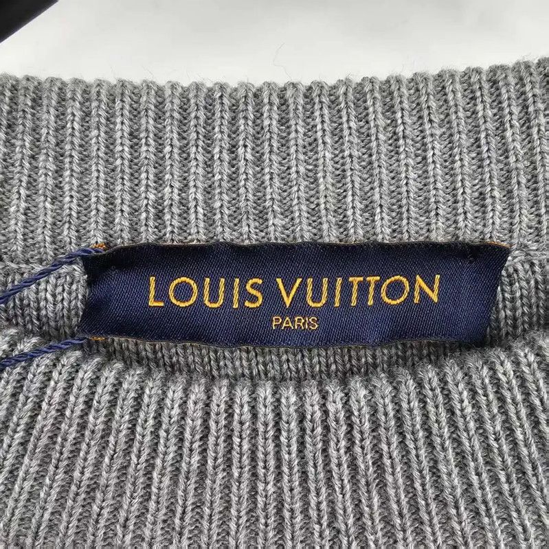 Louis Vuitton Louis Vuitton Gray Knit Long Sleeve Sweater 0089 Size US S / EU 44-46 / 1 - 3 Thumbnail
