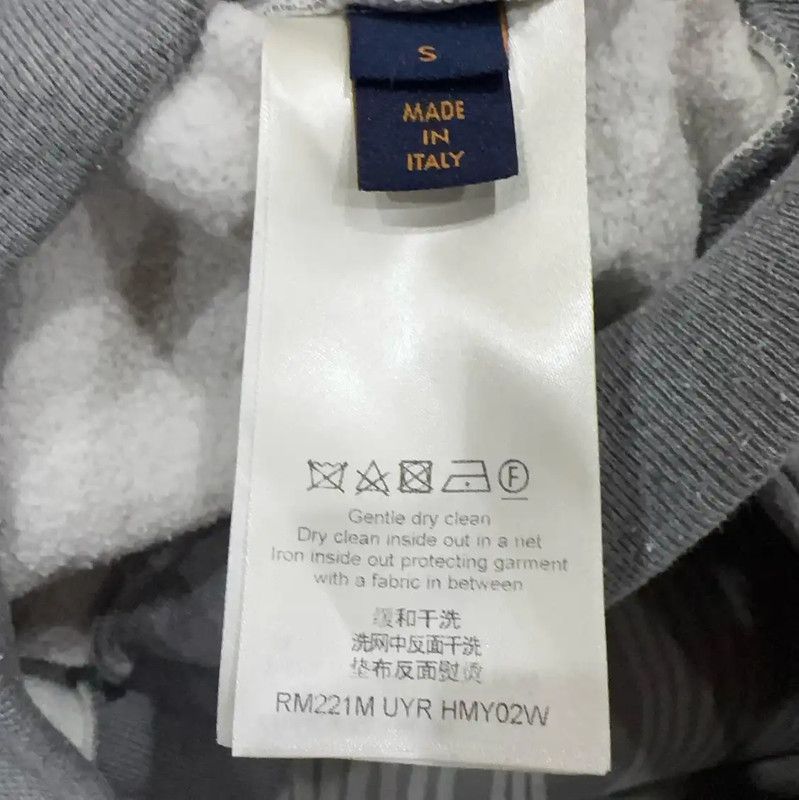 Louis Vuitton Louis Vuitton Gray Cotton Men's Sweatshirt 0089 Size US S / EU 44-46 / 1 - 4 Thumbnail